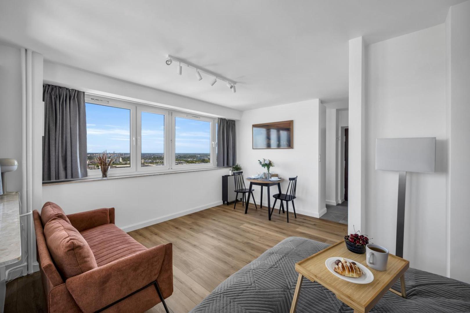 21st Floor Centrum - Balcony, View, Ac - By Rentujemy Apartment Warsaw